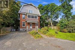 204 COMPTON AVENUE Ottawa, ON K2B 5A9