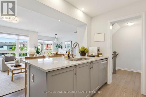 66 Feathertop Lane, Ottawa, ON 