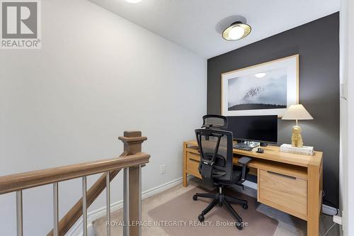 66 Feathertop Lane, Ottawa, ON 