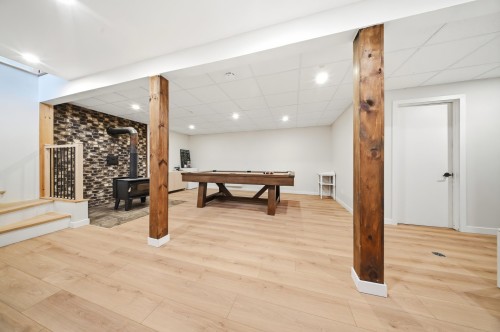 Salle familiale - 1636 Rue Des Sittelles, Saguenay (Chicoutimi), QC 
