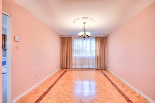 Salle à manger - 508 Av. De Chambly, Laval (Chomedey), QC 