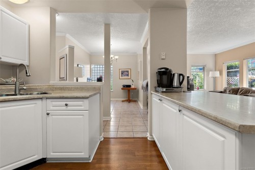 #106-1110 Willow St, Saanich, BC 