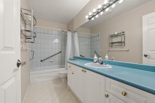 #106-1110 Willow St, Saanich, BC 