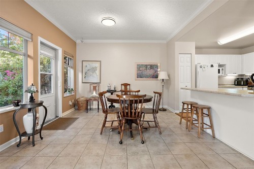 #106-1110 Willow St, Saanich, BC 