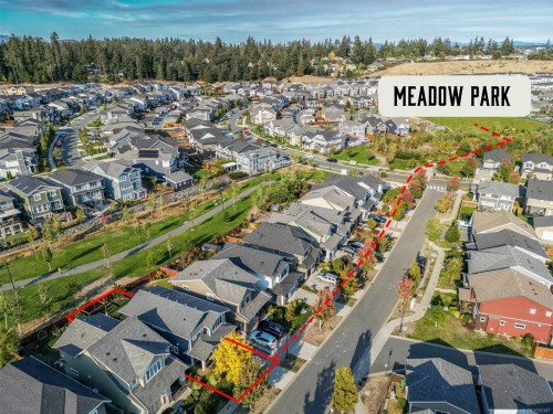 398 Bonaparte St, Colwood, BC 