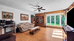 Salon - 