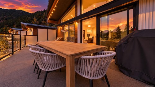 9558 Marble Bay Rd, Lake Cowichan, BC 