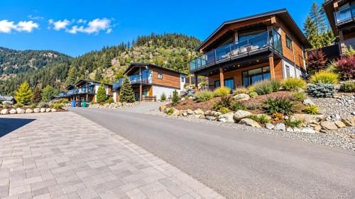 9558 Marble Bay Rd, Lake Cowichan, BC 