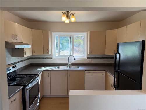 256 Ardenlea Pl, View Royal, BC 
