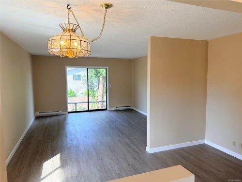 256 Ardenlea Pl, View Royal, BC 