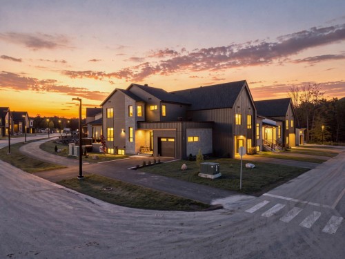 Vue d'ensemble - 5 Rue De L'Écurie, Bromont, QC 
