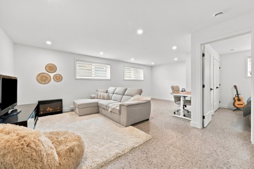 Salle familiale - 5 Rue De L'Écurie, Bromont, QC 