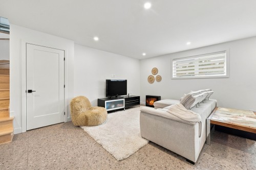 Salle familiale - 5 Rue De L'Écurie, Bromont, QC 