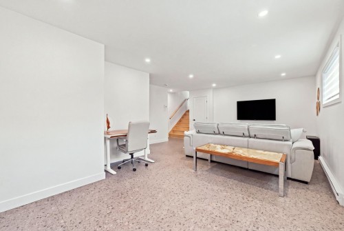 Salle familiale - 5 Rue De L'Écurie, Bromont, QC 