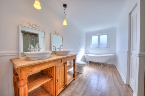 Salle de bains - 12830  - 12836 Rue Évangéline-Gallant, Montréal (Rivière-Des-Prairies/Pointe-Aux-Trembles), QC 