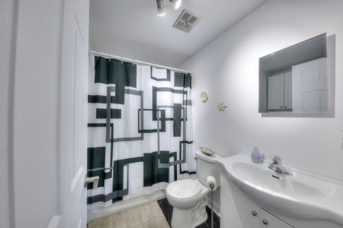 Salle de bains - 12830  - 12836 Rue Évangéline-Gallant, Montréal (Rivière-Des-Prairies/Pointe-Aux-Trembles), QC 