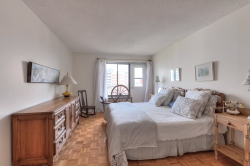 Chambre à coucher principale - 1103-7905 Ch. De La Côte-St-Luc, Côte-Saint-Luc, QC 