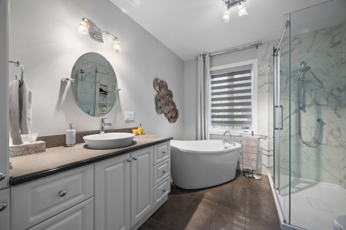 Bathroom - 256 23E Avenue, Saint-Zotique, QC 