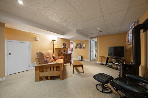 Family Room - 256 23E Avenue, Saint-Zotique, QC 