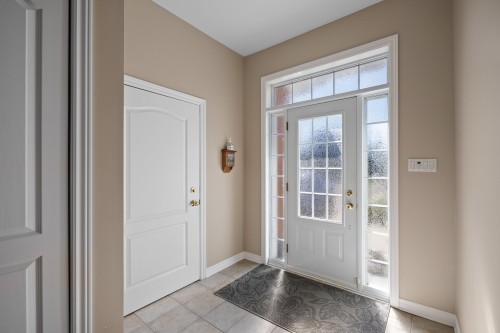Mud Room - 256 23E Avenue, Saint-Zotique, QC 