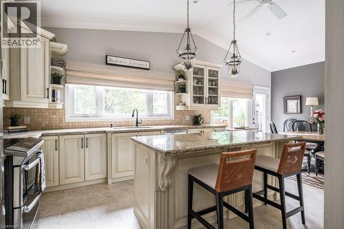 54 Inverness Avenue W, Hamilton, ON 