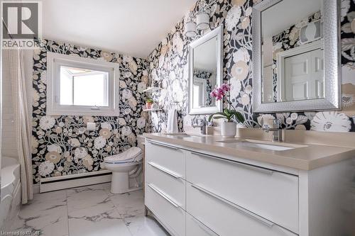 54 Inverness Avenue W, Hamilton, ON 
