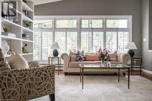 54 Inverness Avenue W, Hamilton, ON 