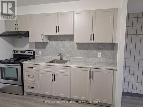 4 - 1837 LANSDOWNE STREET W , Peterborough (Otonabee Ward 1), Ontario K9K 1R4 2