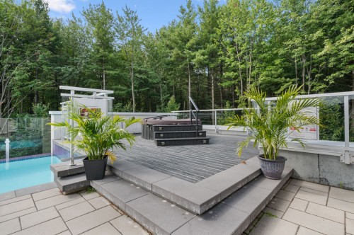 Piscine - 207-6201 Rue D'Angora, Terrebonne (Lachenaie), QC 