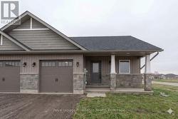 123 FARRINGTON CRESCENT Prince Edward County (Picton Ward), ON K0K 2T0