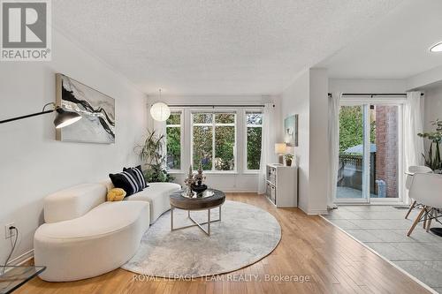 135 Gatespark Private, Ottawa, ON 