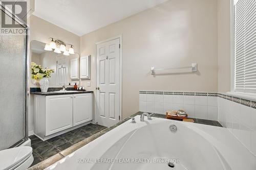 135 Gatespark Private, Ottawa, ON 