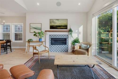 1159 Sluggett Rd, Central Saanich, BC 