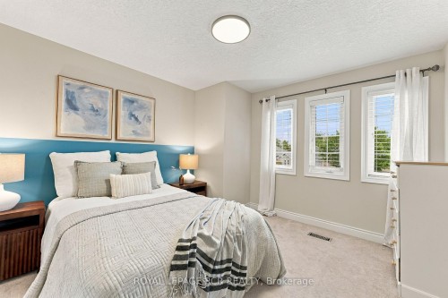 825 Booth Avenue, Innisfil, ON 