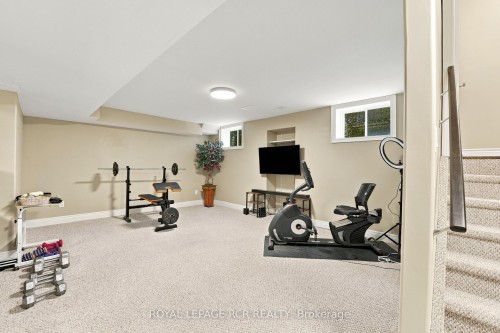 825 Booth Avenue, Innisfil, ON 