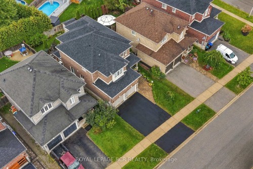 825 Booth Avenue, Innisfil, ON 