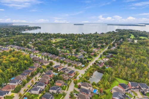 825 Booth Avenue, Innisfil, ON 