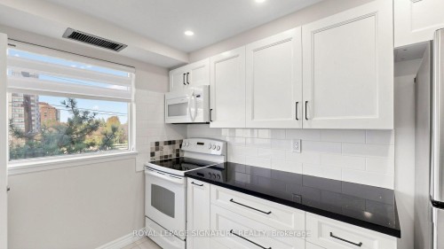 411-7 Bishop Avenue, Toronto, ON 
