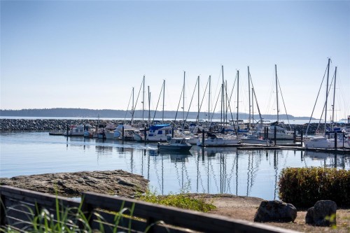 #1-2525 Rothesay Ave, Sidney, BC 