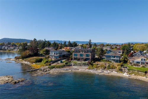 #1-2525 Rothesay Ave, Sidney, BC 