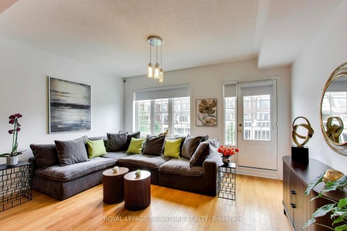 12 Mcgrath Avenue, Richmond Hill, ON 