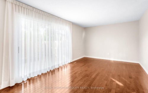 1-6650 Falconer Drive, Mississauga, ON 