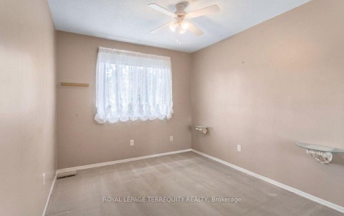1-6650 Falconer Drive, Mississauga, ON 