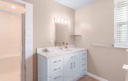 1-6650 Falconer Drive, Mississauga, ON 