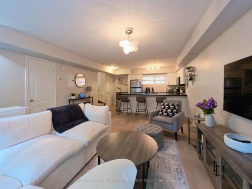 23-2468 Post Road , Oakville, ON L6H 0J2 2