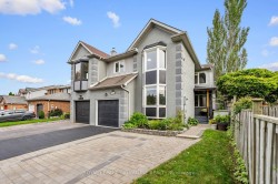 2053 Blue Ridge Crescent Pickering, ON L1X 2M5