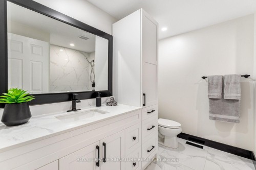 2053 Blue Ridge Crescent, Pickering, ON 