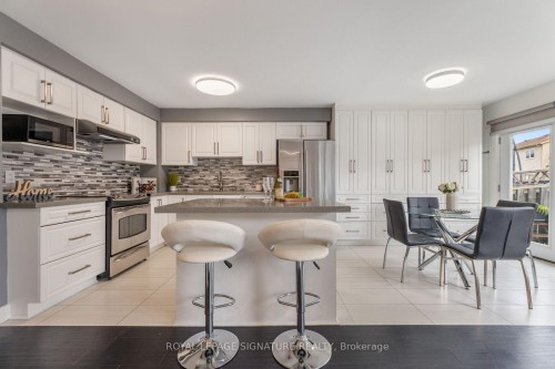 2053 Blue Ridge Crescent, Pickering, ON 