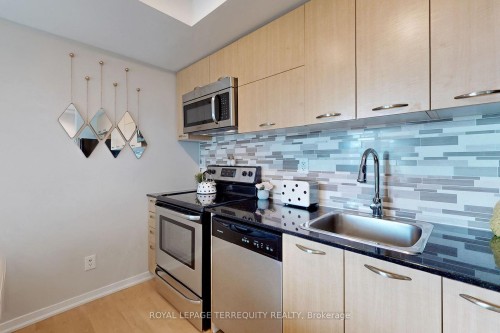 710-38 Joe Shuster Way, Toronto, ON 