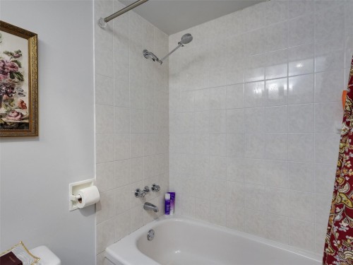 #201-1215 Bay St, Victoria, BC 